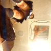 【閲覧注意】制服美少女がローファーでザリガニを躊躇なくクラッシュする残酷動画